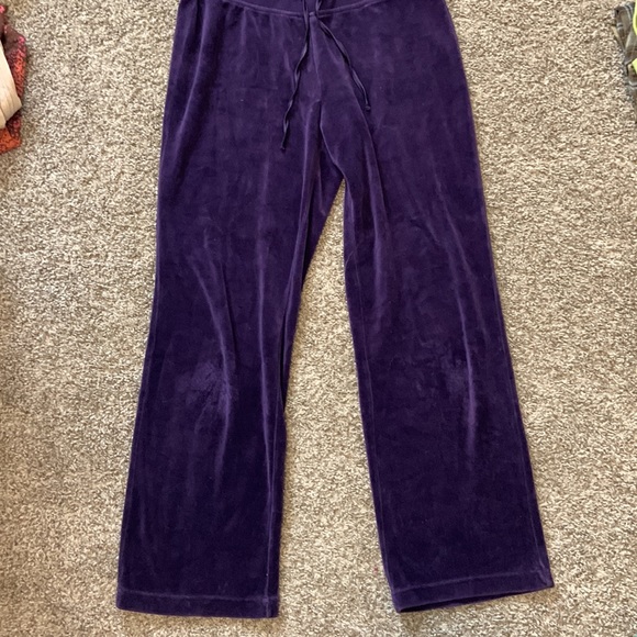 Purple suede low waisted sweatpants - Picture 2 of 3
